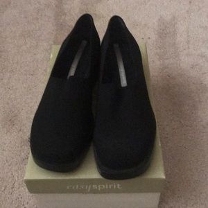 New Easy Spirit nylon shoes.